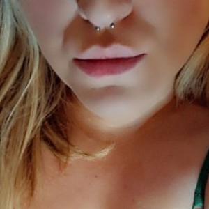 pornos.live DirtyLittleLennox livesex profile in blowjobs cams