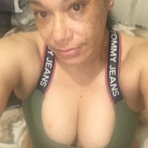 girlsupnorth.com MistressIsabellaVincent livesex profile in shower cams