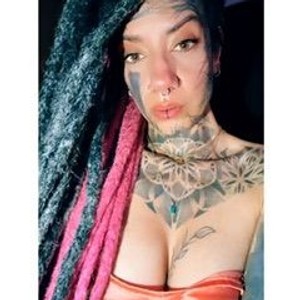 girlsupnorth.com laflacatorres livesex profile in curvy cams