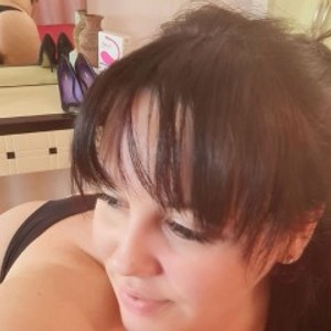 elivecams.com BubbleEmma livesex profile in beautiful cams