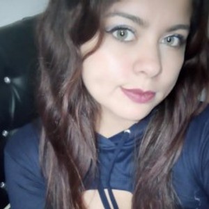6livesex.com SammReyes livesex profile in squirt cams