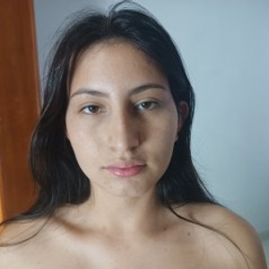 streamate SalomeeJoness webcam profile pic via livesexr.com