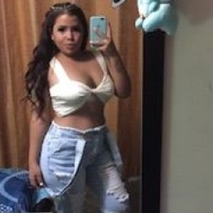 girlsupnorth.com VioletaRoman livesex profile in submissive cams