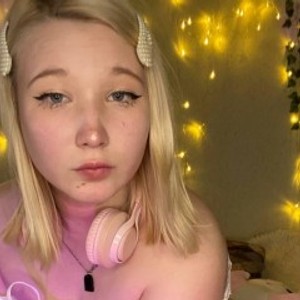 livesex.fan MeowkaKitty livesex profile in horny cams