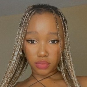 streamate BaddieTee22 webcam profile pic via livesexr.com