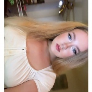 streamate MiaWoz webcam profile pic via netcams24.com