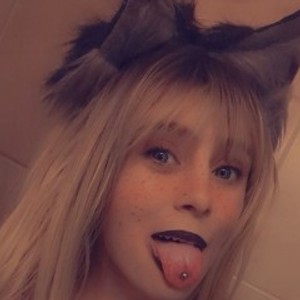livesex.fan WolfGuppy livesex profile in me cams