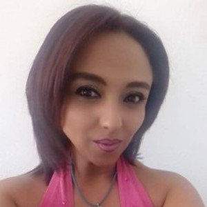 girlsupnorth.com SharonLovelyLatin livesex profile in latina cams