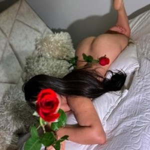elivecams.com RousoRabbit livesex profile in gagging cams