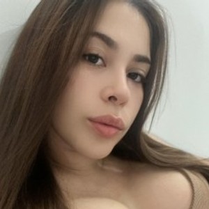 sleekcams.com GemaWest livesex profile in blowjob cams