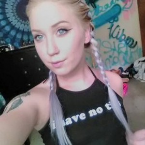 BlondeStrawberry profile pic from Jerkmate