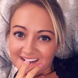 Cam Girl ChloeAngelxxx