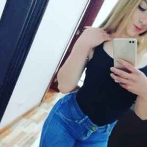 Cam Girl black_white_sexxx