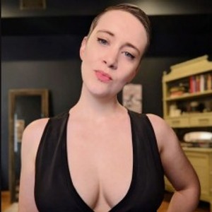 GoddessMaeveEnix webcam profile