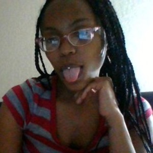 Cam Girl Caramel_Queen69