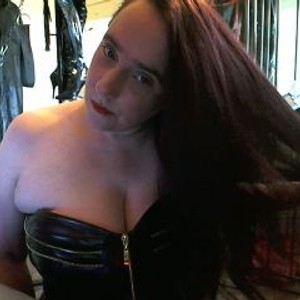 streamate MistressJulia webcam profile pic via livesex.fan