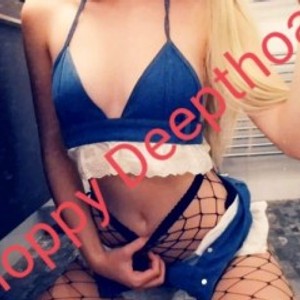 Cam Girl Deepthroat_QueenX