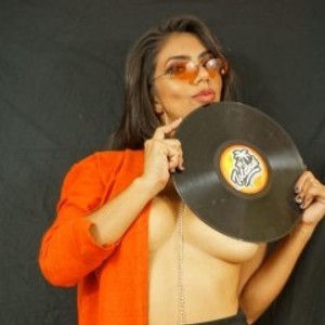 Cam Girl prettylatinbbgirl