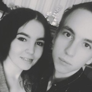 Cam Girl LoraCumOnFloyd