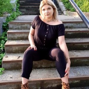 Cam Girl IsabelGolden