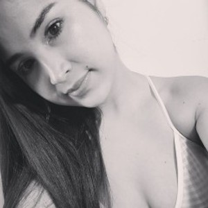 yennifhert webcam girl live sex