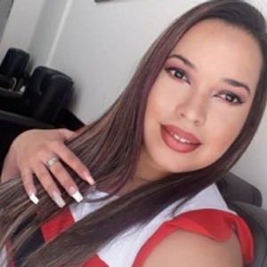 Cam Girl YinaaFina