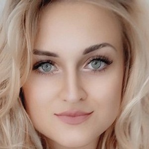 Cam Girl TamilaSalut
