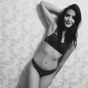Cam Girl Nailiya