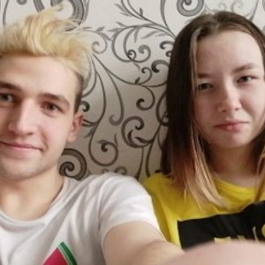 Cam Girl TOMMY_AND_VIKKI