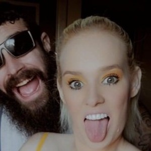 Cam Girl seXXXyduo