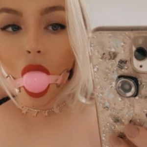 Cam Girl BLONDE_GRACE