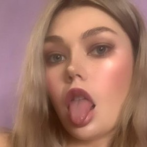 Cam Girl Golden_Moon