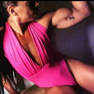 Cam Girl Carolmuscle100