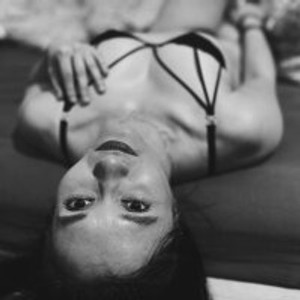 livesexr.com Poca_hontas_ livesex profile in masturbation cams