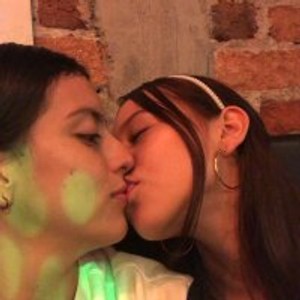 girlsupnorth.com RosieHuntington1 livesex profile in lesbian cams
