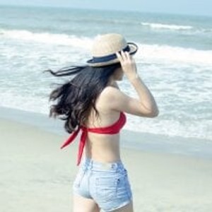 sleekcams.com MilayaMiya livesex profile in kissing cams