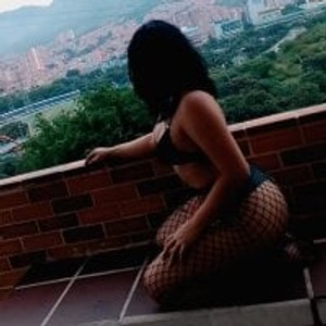 girlsupnorth.com CAMILL_FLOREZ5 livesex profile in teen cams