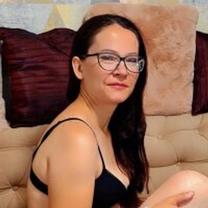 sleekcams.com JaneRossy livesex profile in shaven cams