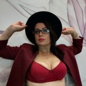 livesexr.com MrsKeyli livesex profile in office cams