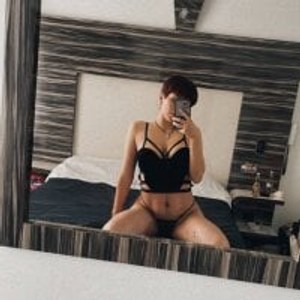 pornos.live evelynmillers livesex profile in orgasm cams