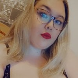 sexycurvyj profile pic from Stripchat