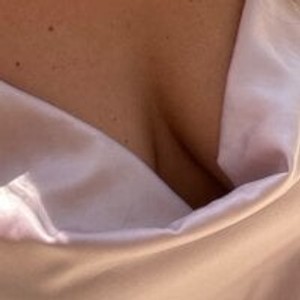 livesexl.com thatgoodgirl21 livesex profile in kissing cams