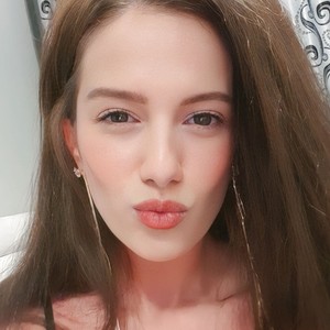 stripchat EveIyne Live Webcam Featured On pornos.live