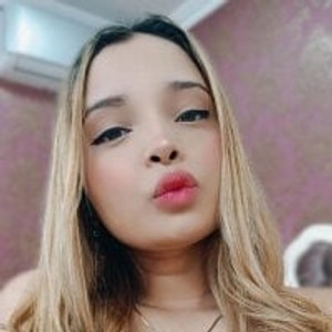 livesex.fan Milla_Cooper livesex profile in kissing cams