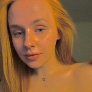 free6cams.com blueberry_eyess livesex profile in dildo cams