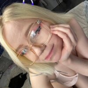 girlsupnorth.com silviasun_ livesex profile in bigclit cams