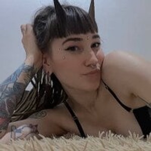 pornos.live HelenFoxrine livesex profile in Piercing cams