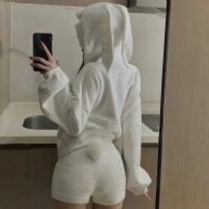 girlsupnorth.com meimei_o livesex profile in hipster cams