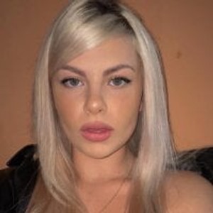pornos.live BonieBlue livesex profile in blonde cams