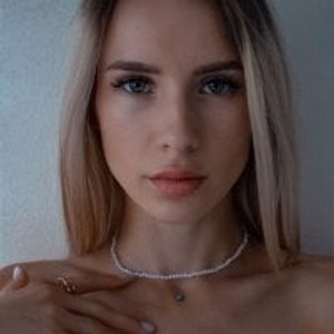 Lily__Rose webcam profile